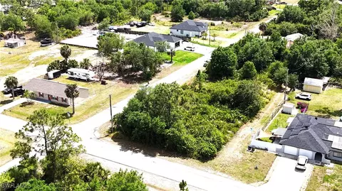 906 E 7th St, Lehigh Acres, FL 33972