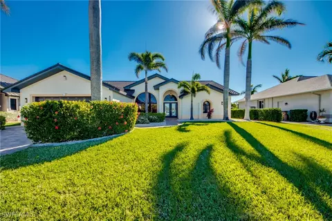 5221 SW 25th Pl, Cape Coral, FL 33914