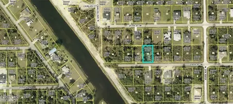 3010 24th St W, Lehigh Acres, FL 33971
