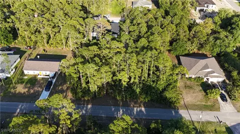 2004 Robert Ave, Alva, FL 33920 photo 2