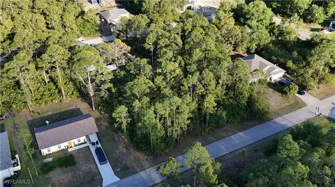 2004 Robert Ave, Alva, FL 33920 photo 4