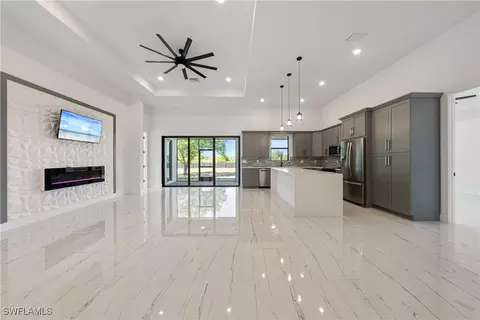 Living - 7824 16th Ter, Labelle, FL 33935 photo 2 of 7