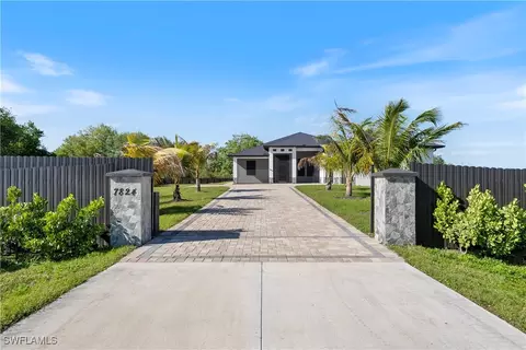 Exterior - 7824 16th Ter, Labelle, FL 33935 photo 7 of 7