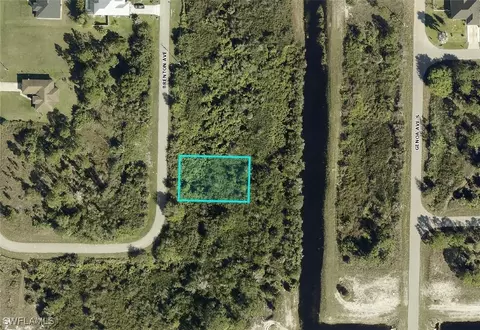 1042 Brenton Ave, Lehigh Acres, FL 33974