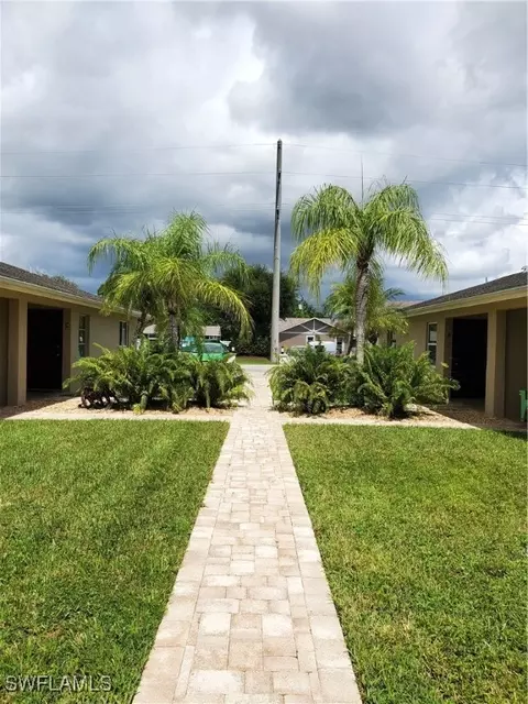 1102 SE 8th Ter, Cape Coral, FL 33990