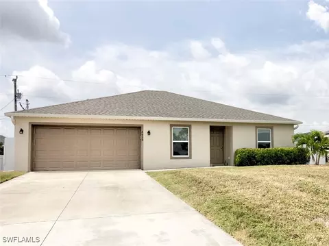 2920 NE 5th Pl, Cape Coral, FL 33909