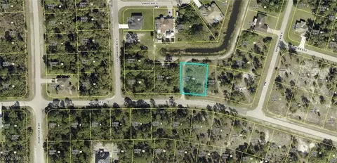 925 Macy St E, Lehigh Acres, FL 33974