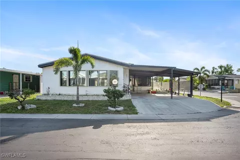 605 Sunshine Ln, North Fort Myers, FL 33903