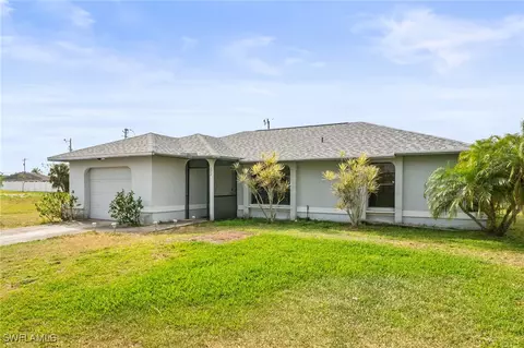 320 NW 10th St, Cape Coral, FL 33993