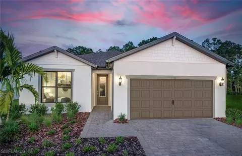 3992 E Hampton Cir, Alva, FL 33920
