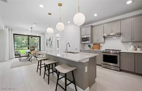 Kitchen - 3918 E Hampton Cir, Alva, FL 33920 photo 3 of 4
