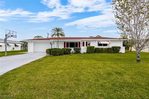 808 Hillside St, Lehigh Acres, FL 33936