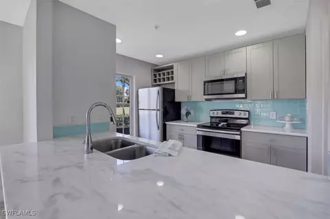 9465 Ivy Brook Run #901, Fort Myers, FL 33913