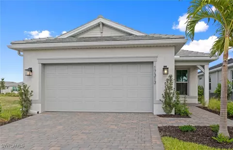 17313 Willow Tree Ln, North Fort Myers, FL 33917