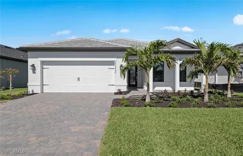 20530 Pebble Glen Dr, Estero, FL 33928