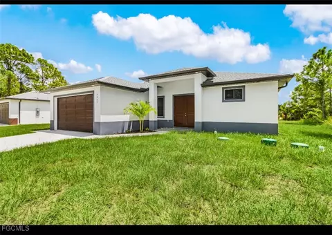 4800 Nora Ave N, Lehigh Acres, FL 33971