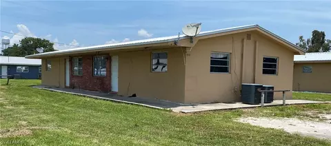 599 Avenue R SW, Moore Haven, FL 33471