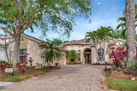19476 La Serena Dr, Fort Myers, FL 33967