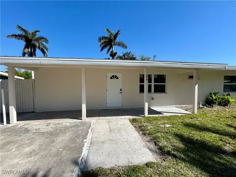 56 Victoria Dr, North Fort Myers, FL 33917