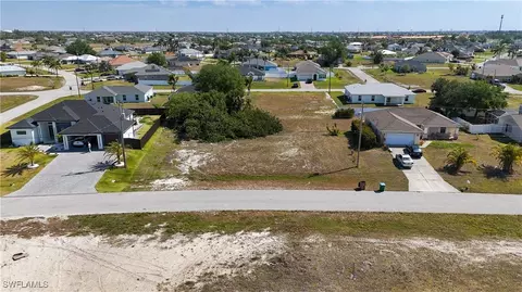 533 NW 18th Pl, Cape Coral, FL 33993