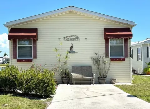 20081 Cobblestone Ct, Estero, FL 33928 photo 2