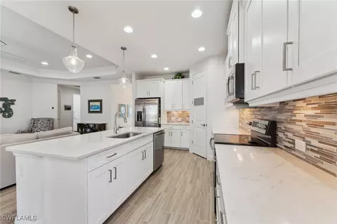 Kitchen - 14537 Grapevine Dr, Naples, FL 34114 photo 4 of 4