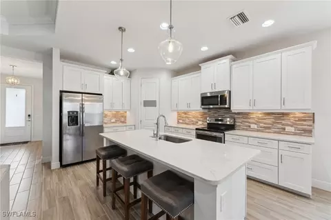 Kitchen - 14537 Grapevine Dr, Naples, FL 34114 photo 1 of 4