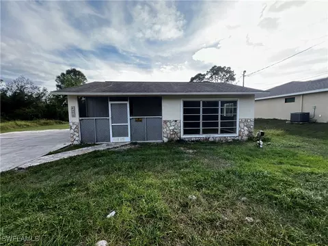 4305 2nd St SW, Lehigh Acres, FL 33976
