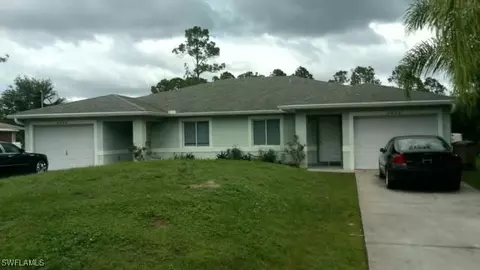 46404642 26th St SW, Lehigh Acres, FL 33973