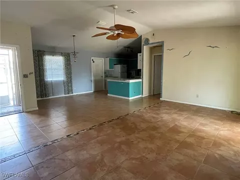 4022 SW 8th Pl, Cape Coral, FL 33914