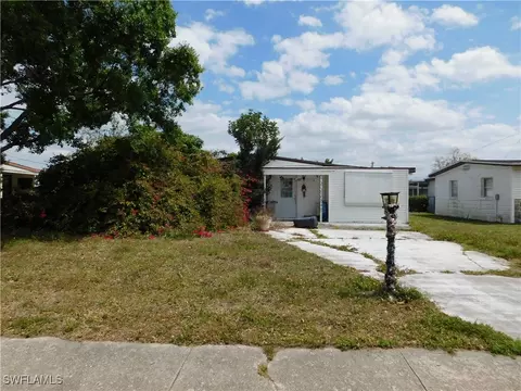 876 Java Plum Ave, North Fort Myers, FL 33903