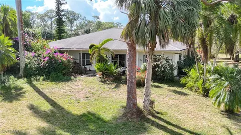 7820 Rich Rd, North Fort Myers, FL 33917