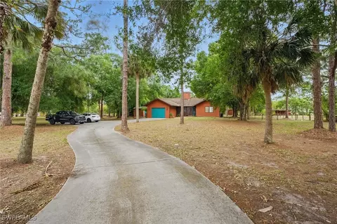 15820 Cemetery Rd, Fort Myers, FL 33905