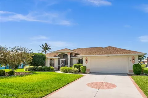 210 SW 37th Ter, Cape Coral, FL 33914
