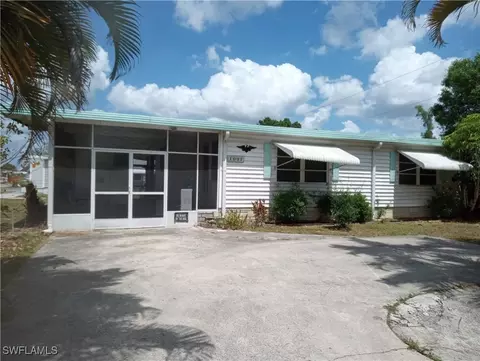 1091 Laurel Dr, North Fort Myers, FL 33917