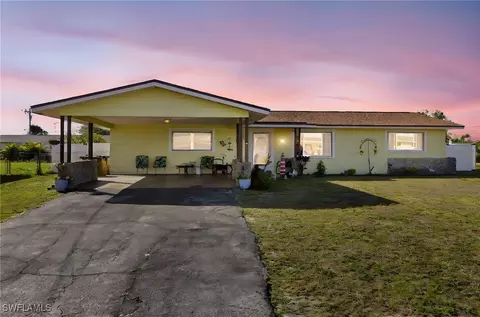 1024 NE Pine Island Ln, Cape Coral, FL 33909