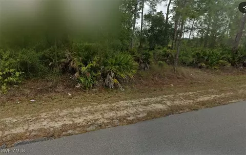 2103 E 13th St, Lehigh Acres, FL 33972