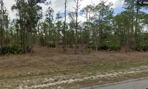 802 E 14th St, Lehigh Acres, FL 33972