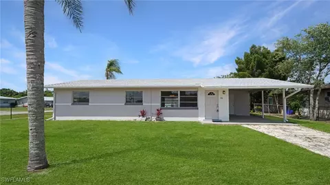 36 Castlebar Cir, Fort Myers, FL 33905