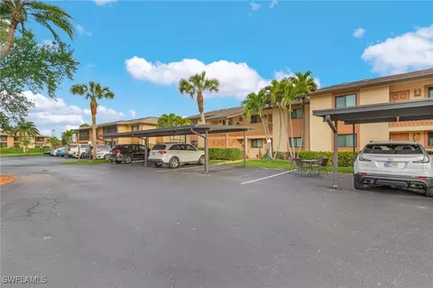 1742 Birchwood Ln #5, Fort Myers, FL 33908