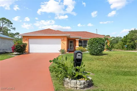 209 Gerald Ave N, Lehigh Acres, FL 33971
