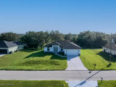 2911 13th St W, Lehigh Acres, FL 33971