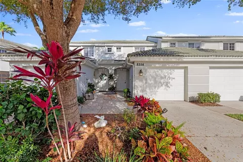 8254 Pacific Beach Dr, Fort Myers, FL 33966