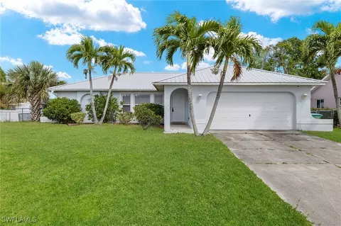 607 SE 2nd Ave, Cape Coral, FL 33990