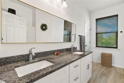 Bath - 7942 16th Pl, Labelle, FL 33935 photo 1 of 2