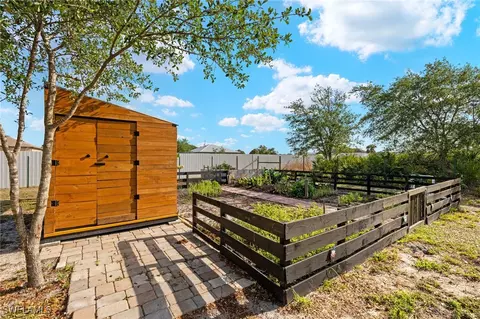 Exterior - 7942 16th Pl, Labelle, FL 33935 photo 3 of 8