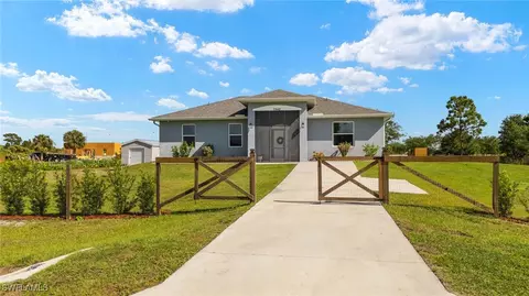 7942 16th Pl, Labelle, FL 33935