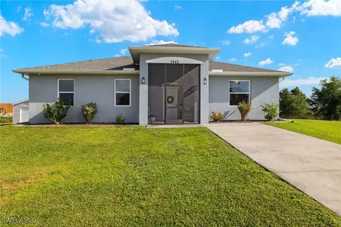 Exterior - 7942 16th Pl, Labelle, FL 33935 photo 1 of 8