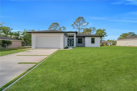 440 Parkdale Blvd, Lehigh Acres, FL 33974