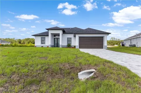 508 Kimberly Ct, Lehigh Acres, FL 33974